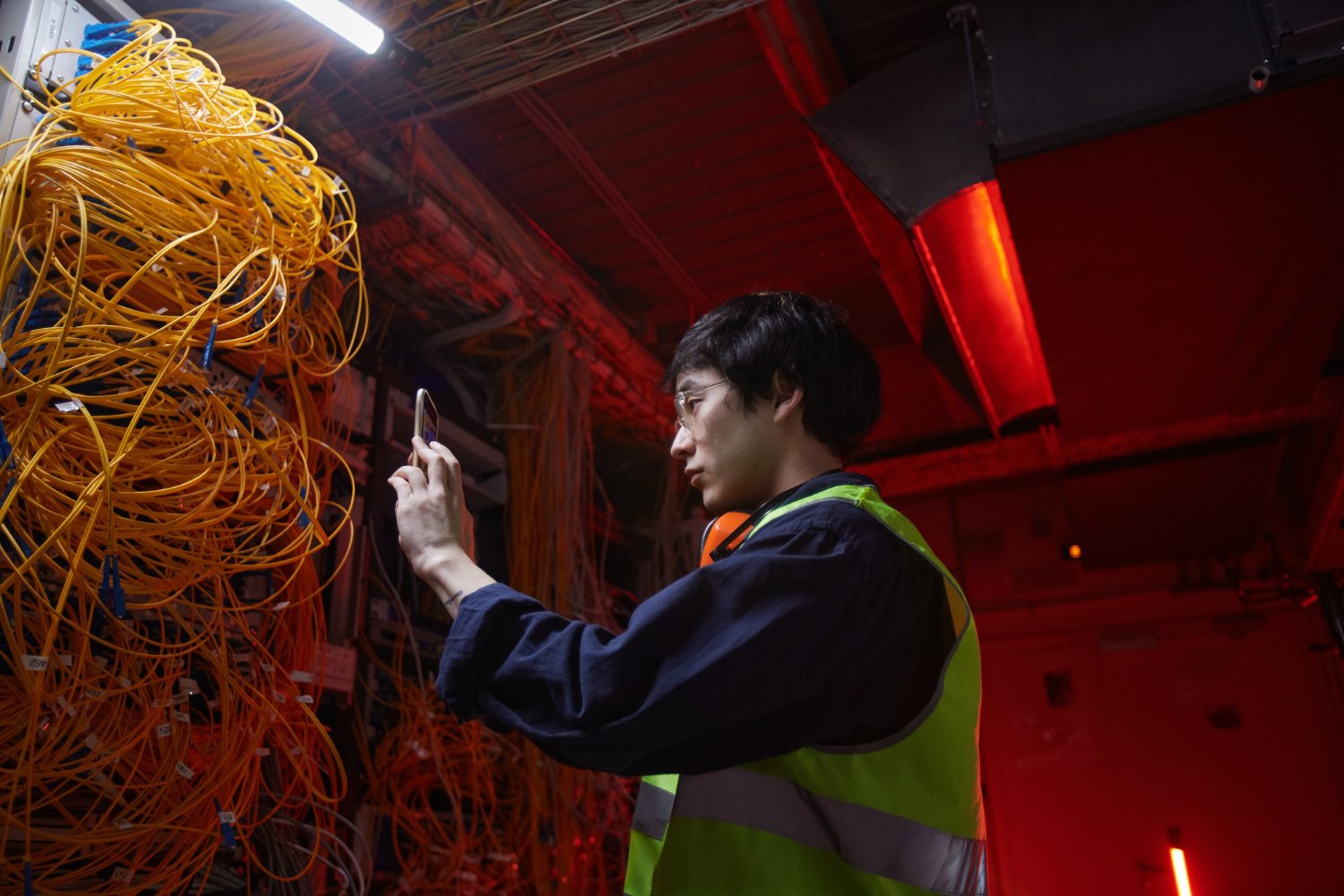 Building Connected Foundations: Specialized Structured Cabling Solutions for Modern Businesses